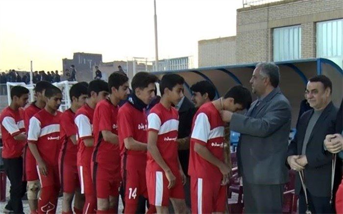 تیم های برتر مسابقات فوتبال میبد معرفی شدند