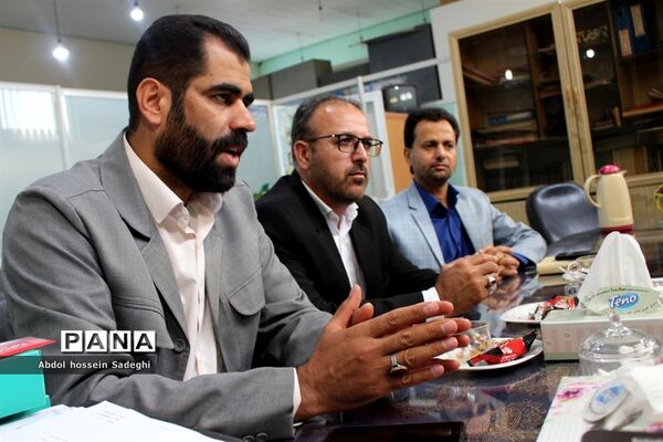 نشست مشترک کمیته امداد امام خمینی ( ره ) و سازمان دانش‌آموزی استان بوشهر