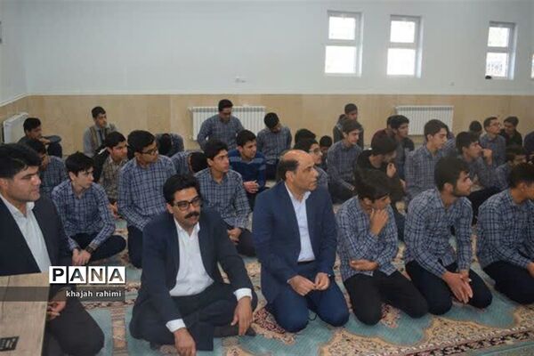بازدید مدیرکل آموزش و پرورش از مدارس بهاباد