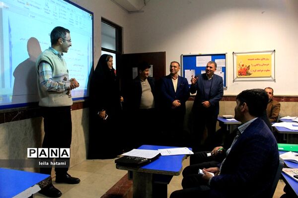 برگزاری دوره ضمن خدمت مدرسان درس تفکر و سبک زندگی استان آذربایجان شرقی درتبریز