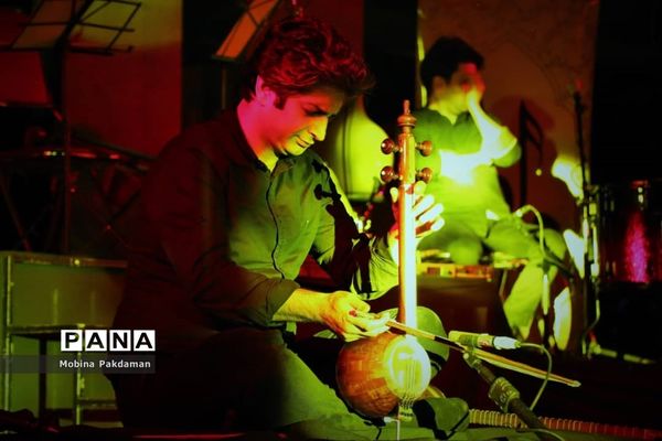 کنسرت علی‌رضا قربانی