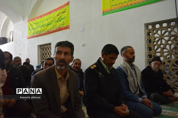 نماز جمعه شهرستان خوسف در مسجد جامع خوسف