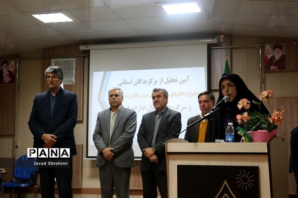نشست سالانه سرگروه‌های درس تفکر و سبک زندگی و فعالیت‌های پرورشی  مشاوره‌ای آموزش و پرورش خراسان رضوی