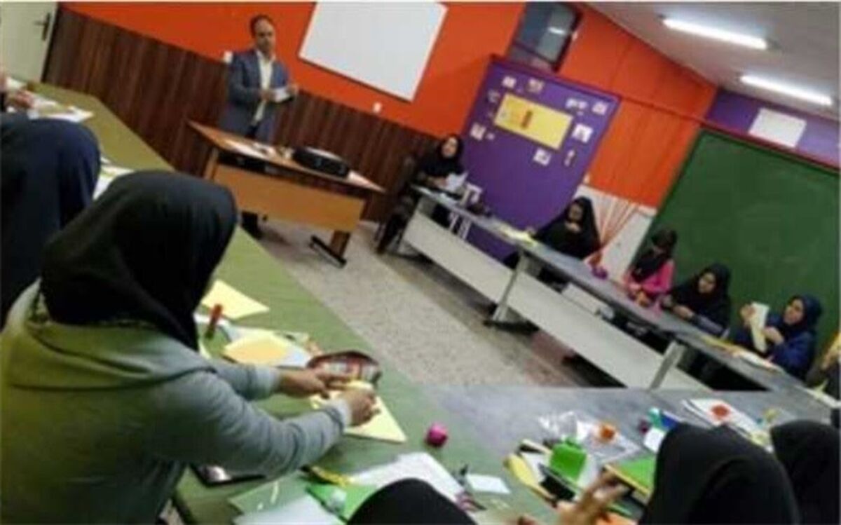 برگزاری دوره ضمن خدمت نو آوری و کارآفرینی دبیران فرهنگ و هنر استان یزد