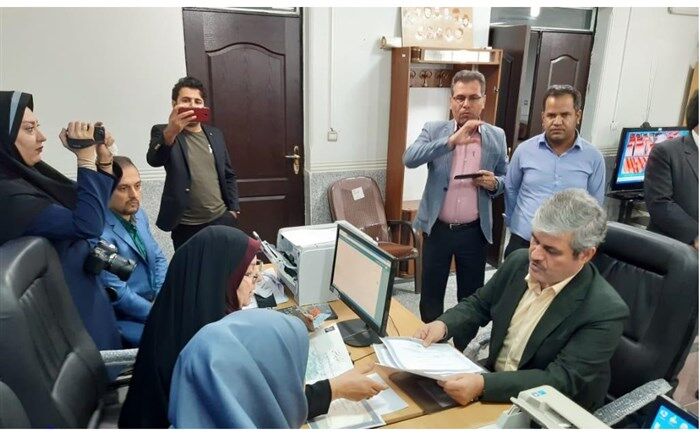 رئیس کمیسیون بودجه مجلس در حوزه انتخابیه گچساران و باشت ثبت‌نام کرد