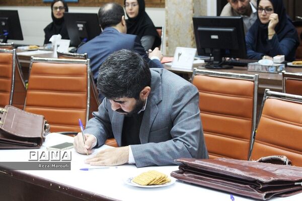 اولین روز ثبت نام داوطلبان یازدهمین دوره مجلس شورای اسلامی در ارومیه