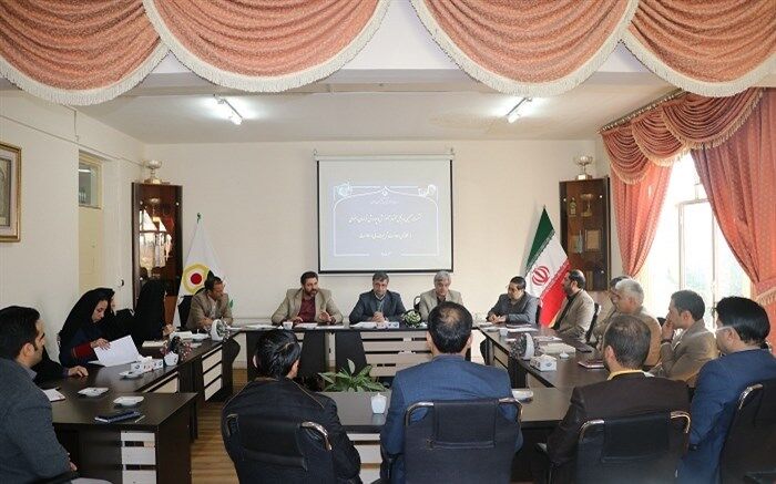 برگزاری نشست هم اندیشیمدیر کل آموزش و پرورش خراسان رضوی  با کارکنان ستادی حوزه معاونت تربیت بدنی و سلامت