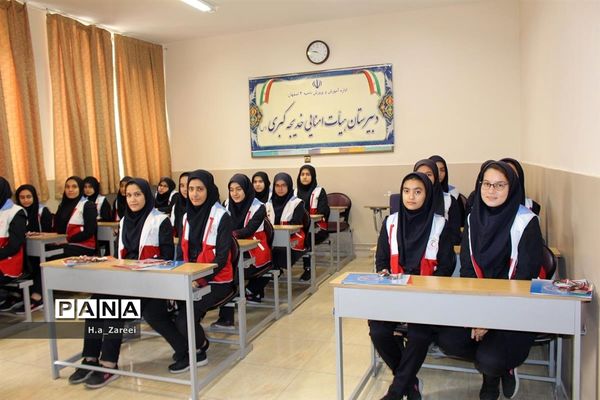 برگزاری طرح دادرس در دبیرستان حضرت خدیجه کبری (س)