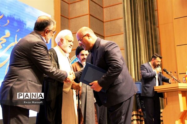 اجلاس استانی نمازدر ارومیه