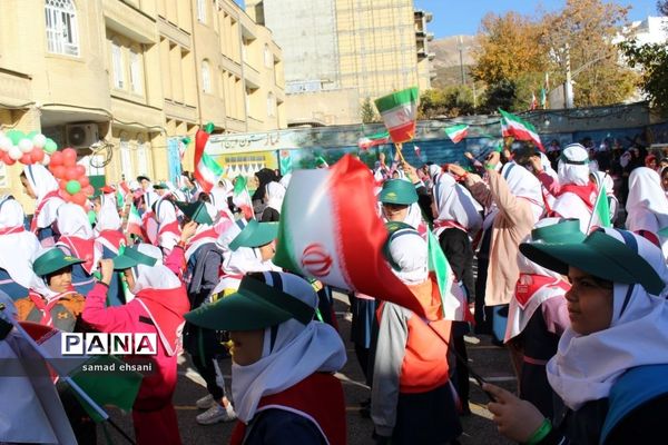 المپیاد ورزشی دانش‌آموزان پیشتاز مدرسه ابتدایی تمام تشکیلاتی پویا در یاسوج