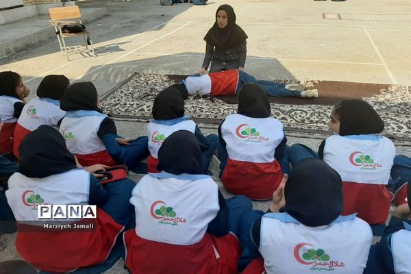 آموزش امداد ونجات در گله‌دار