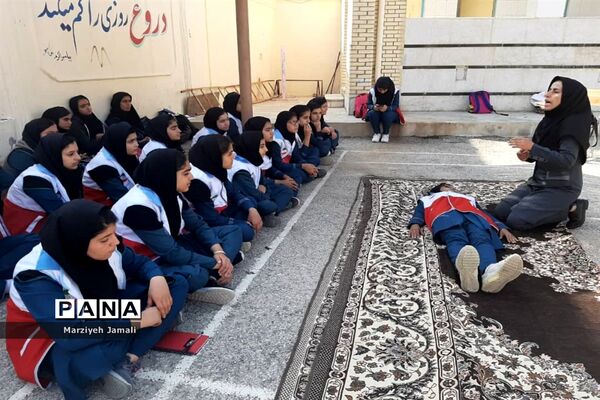 آموزش امداد ونجات در گله‌دار