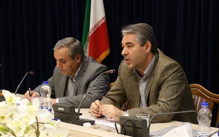 برنامه ریزی آموزشی در دوران دبیرستان بایستی بر مبنای نیاز جامعه باشد