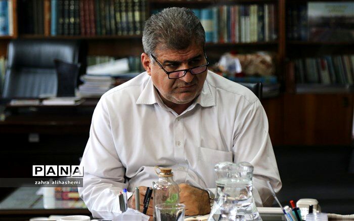 فولادوند: باید امنیت روحی و جسمی دانش آموزان را حراست کنیم