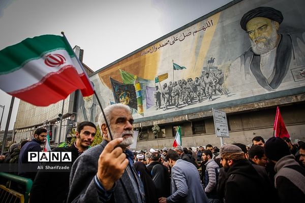 اجتماع مردم تهران در پی اعتراض به حوادث اخیر