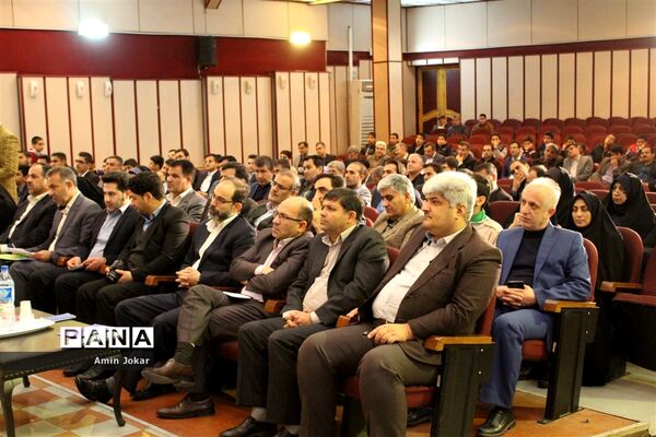 گردهمایی مشترک مسئولان قوه قضاییه و وزارت آموزش و پرورش در استان فارس