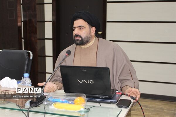 دوره آموزشی نهضت ملی حفظ قرآن کریم در آموزش و پرورش استان بوشهر