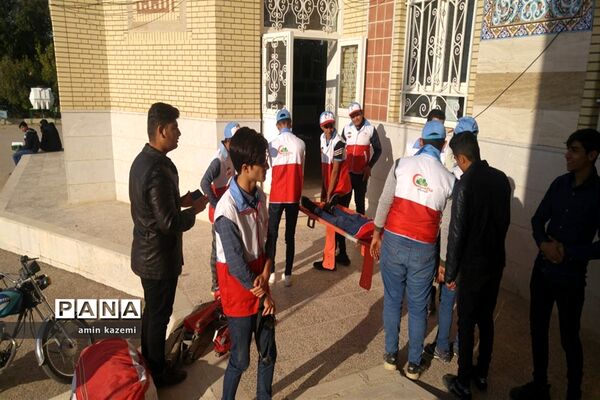 بیست و یکمین مانور سراسری زلزله و ایمنی مدارس در داراب