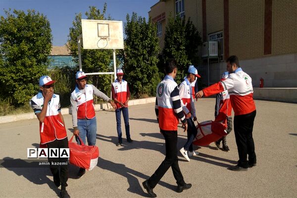 بیست و یکمین مانور سراسری زلزله و ایمنی مدارس در داراب
