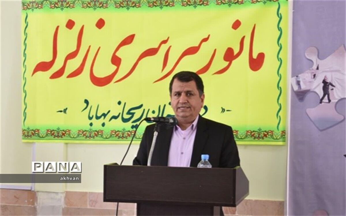 دانش آموزان سفیران ، اطلاع رسانی ، آگاه سازی وتبلیغ فرهنگ جامعه ایمن هستند