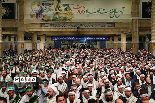 دیدار بسیجیان با مقام معظم رهبری