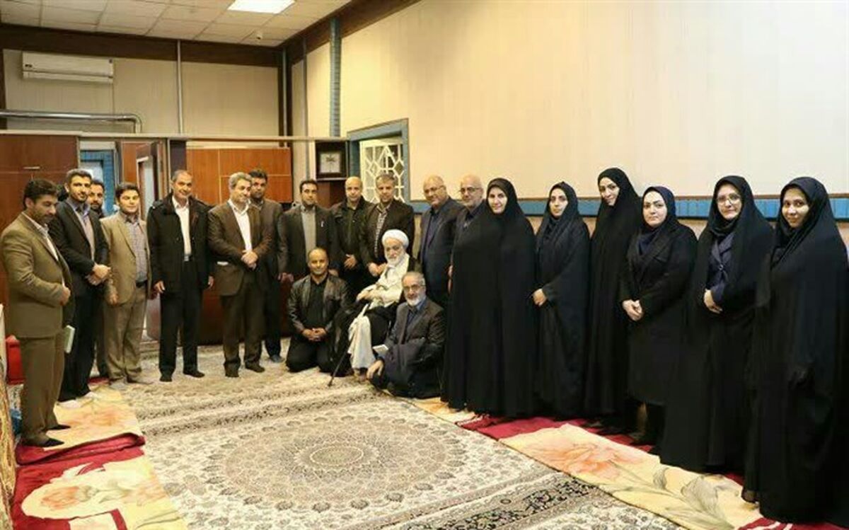دیدار با حجت الاسلام والمسلمین قرائتی هم زمان با سالگرد نهضت سواد آموزی