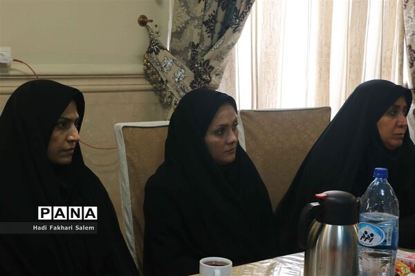 کارگاه آموزشی توان‌افزایی و ارتقای سطح علمی زنان فرهنگی شهرستان‌های استان تهران