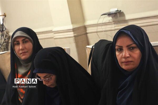 کارگاه آموزشی توان‌افزایی و ارتقای سطح علمی زنان فرهنگی شهرستان‌های استان تهران