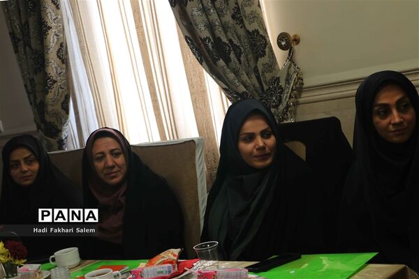 کارگاه آموزشی توان‌افزایی و ارتقای سطح علمی زنان فرهنگی شهرستان‌های استان تهران