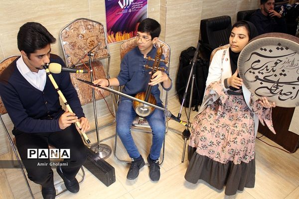 پذیرش شرکت کنندگان هشتمین جشنواره کرال فرهنگیان