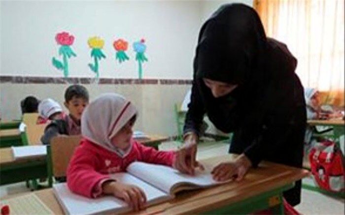 بررسی مشکلات مدرسه استثنائی امید بافق