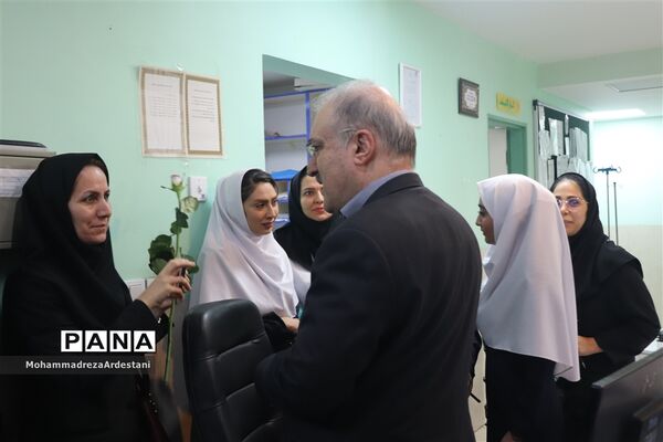 بازدید وزیر بهداشت ، درمان و آموزش پزشکی از مراکز درمانی شهرستان‌های جنوب استان تهران