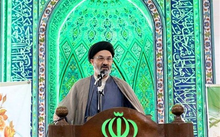 امام جمعه فیروزکوه: دانشجویان ما روحیه آرمان خواهی و ضد استکباری دارند