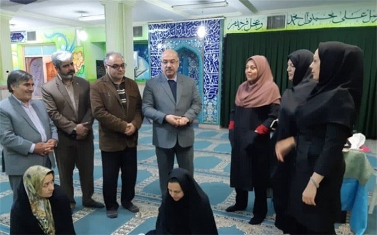 ضرورت نظارت مستمربر بانک اطلاعات و آموزش اولیای بی‌سواد و کم‌سواد خانواده دانش‌آموزان ازسوی مدیران واحدهای آموزشی