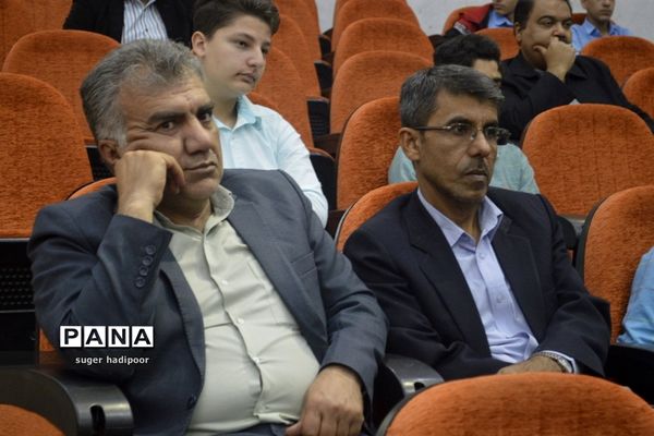 همایش تجلیل از فعالان و برگزیدگان پنجمین جشنواره نوجوان خوارزمی شهرستان بوشهر