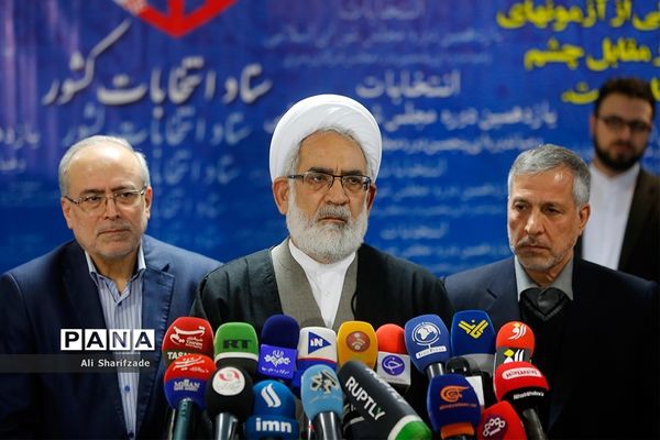 بازدید دادستان کل کشور از  روند ثبت نام انتخابات یازدهمین دوره مجلس شورای اسلامی