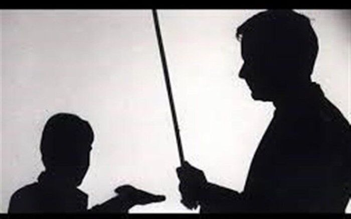 تنبیه بدنی چند دانش‌آموز در کرج/ احتمال تعلیق مدیر مدرسه