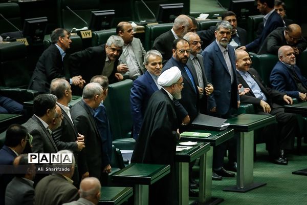 تقدیم لایحه بودجه ۹۹ به مجلس شورای اسلامی