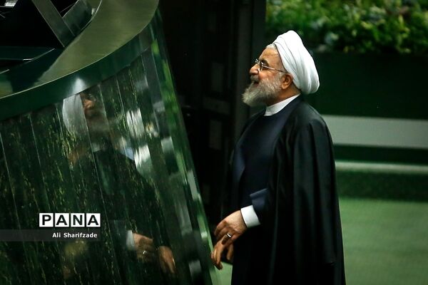 تقدیم لایحه بودجه ۹۹ به مجلس شورای اسلامی