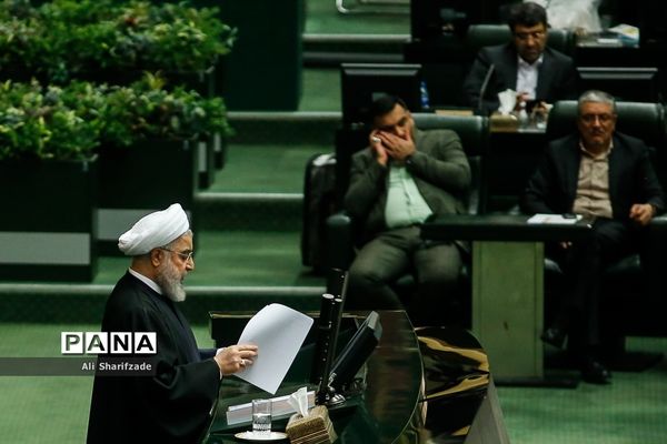 تقدیم لایحه بودجه ۹۹ به مجلس شورای اسلامی