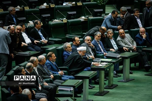 تقدیم لایحه بودجه ۹۹ به مجلس شورای اسلامی