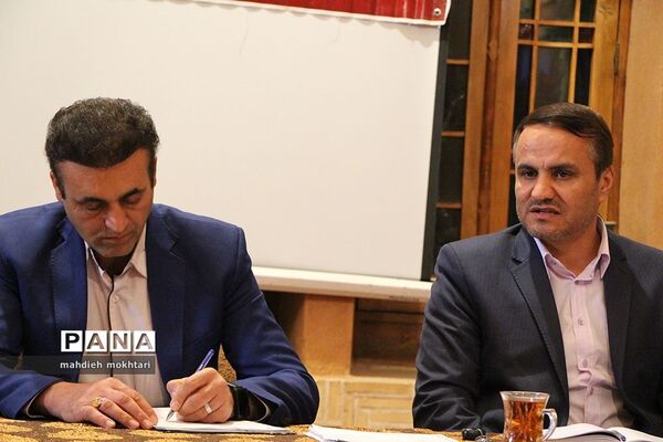 جلسه مجامع اعضا و مربیان سازمان دانش آموزی یزد