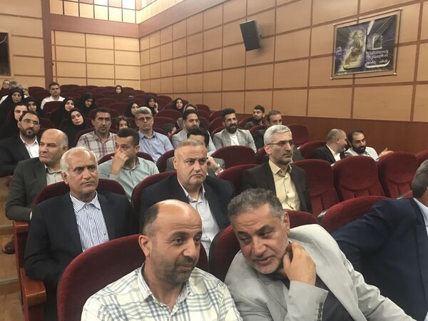 همایش تجلیل از مدیران و کارکنان نمونه شهرستان محمودآباد 