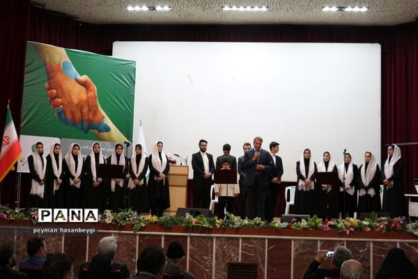 نخستین همایش پازل مهربانی در قزوین