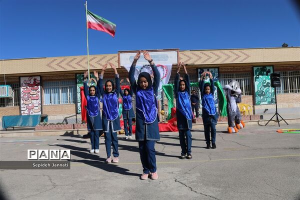 برگزاری المپیاددرون مدرسه‌ای مدارس متوسطه شهرستان آباده
