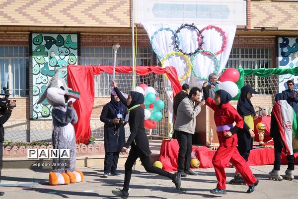 برگزاری المپیاددرون مدرسه‌ای مدارس متوسطه شهرستان آباده
