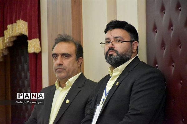 تجلیل از ۶۵۰ دانش‌آموز نخبه و برگزیده حوزه معاونت متوسطه منطقه تبادکان