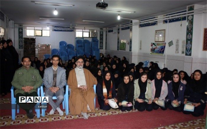 تجلیل از برگزیدگان مسابقات تیراندازی در ابرکوه