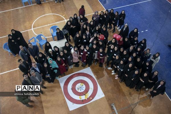 برگزاری اولین دوره از مسابقات آروان (نجات تخم مرغ ) در ابرکوه