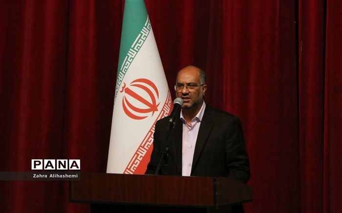 کریمی: توجه به قرآن، عترت و نماز یکی از راهکارهای اساسی اجرایی شدن سند تحول است